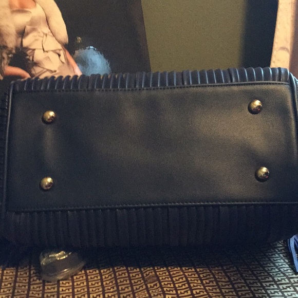 Adorable Blue purse, BNWOT, with crossbody strap. - Picture 7 of 8